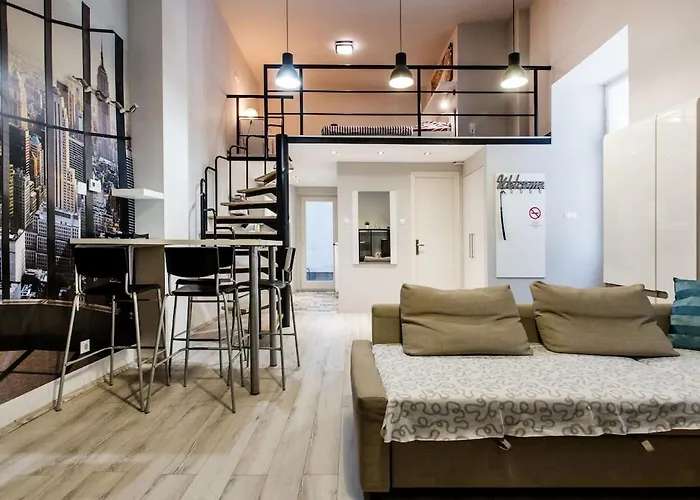 Bank Street Loft In Pest Center