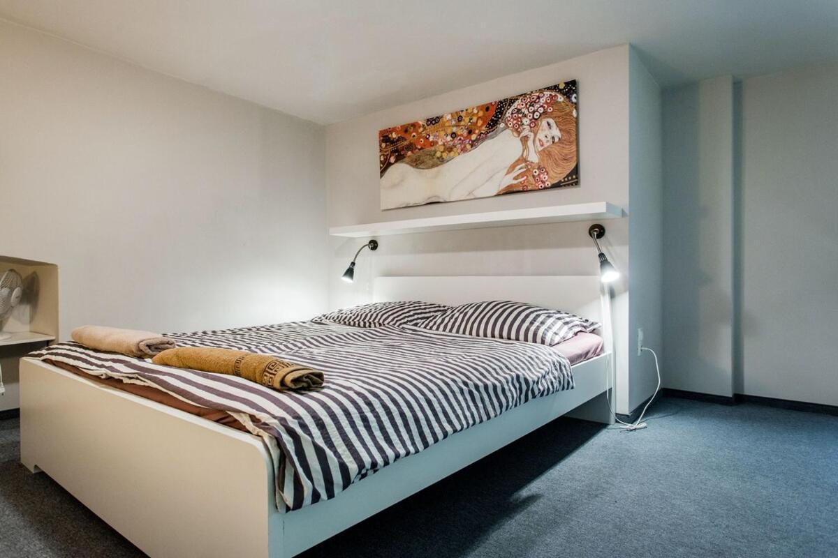 Bank Street Loft In Pest Center Apartment