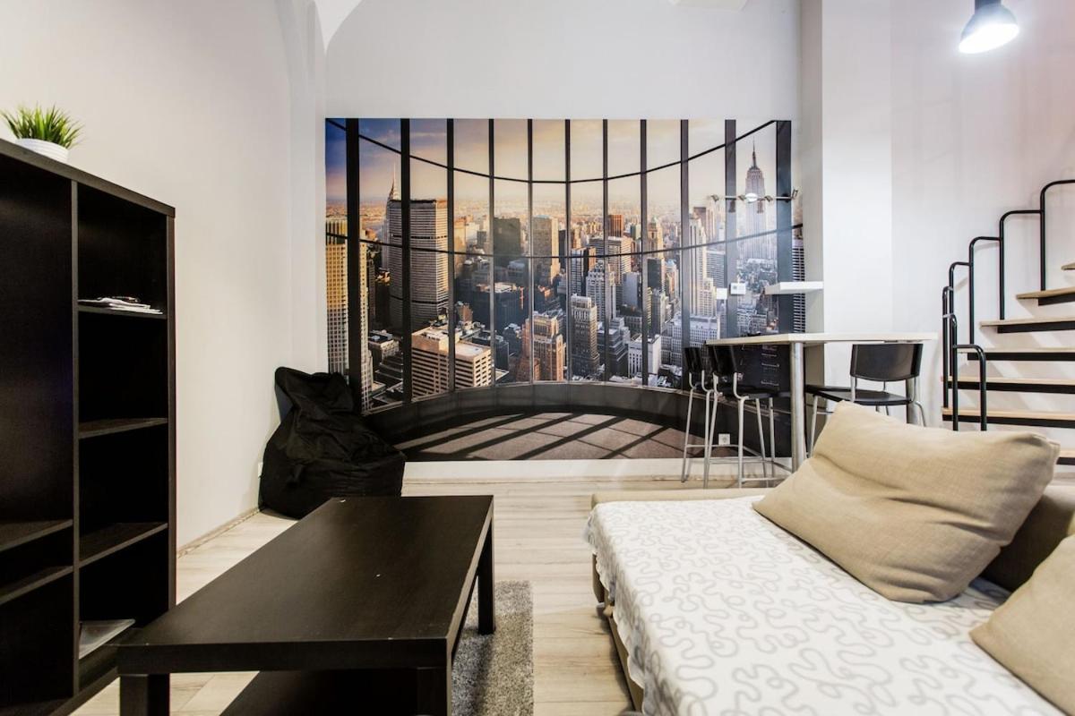 Bank Street Loft In Pest Center Apartment *