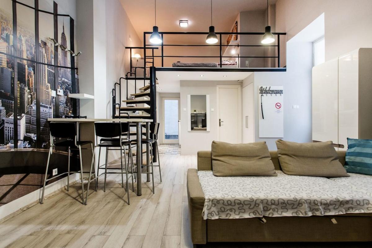 Bank Street Loft In Pest Center *